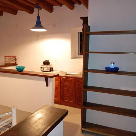 Ateni Beachfront Holiday home *